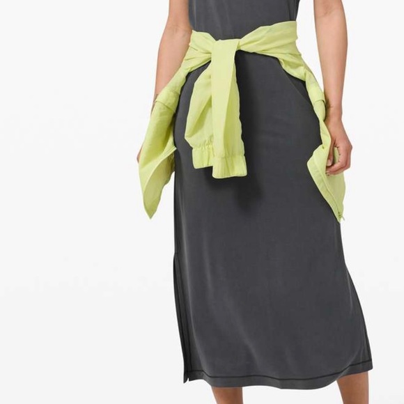 Lululemon Ease of it All Dress - Size 6 - Picture 3 of 6